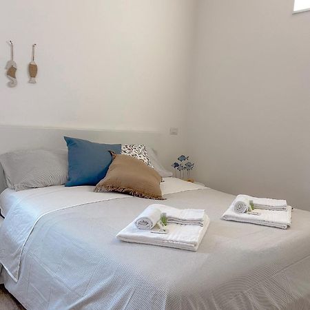 La Marina - Rooms In Стинтино Экстерьер фото