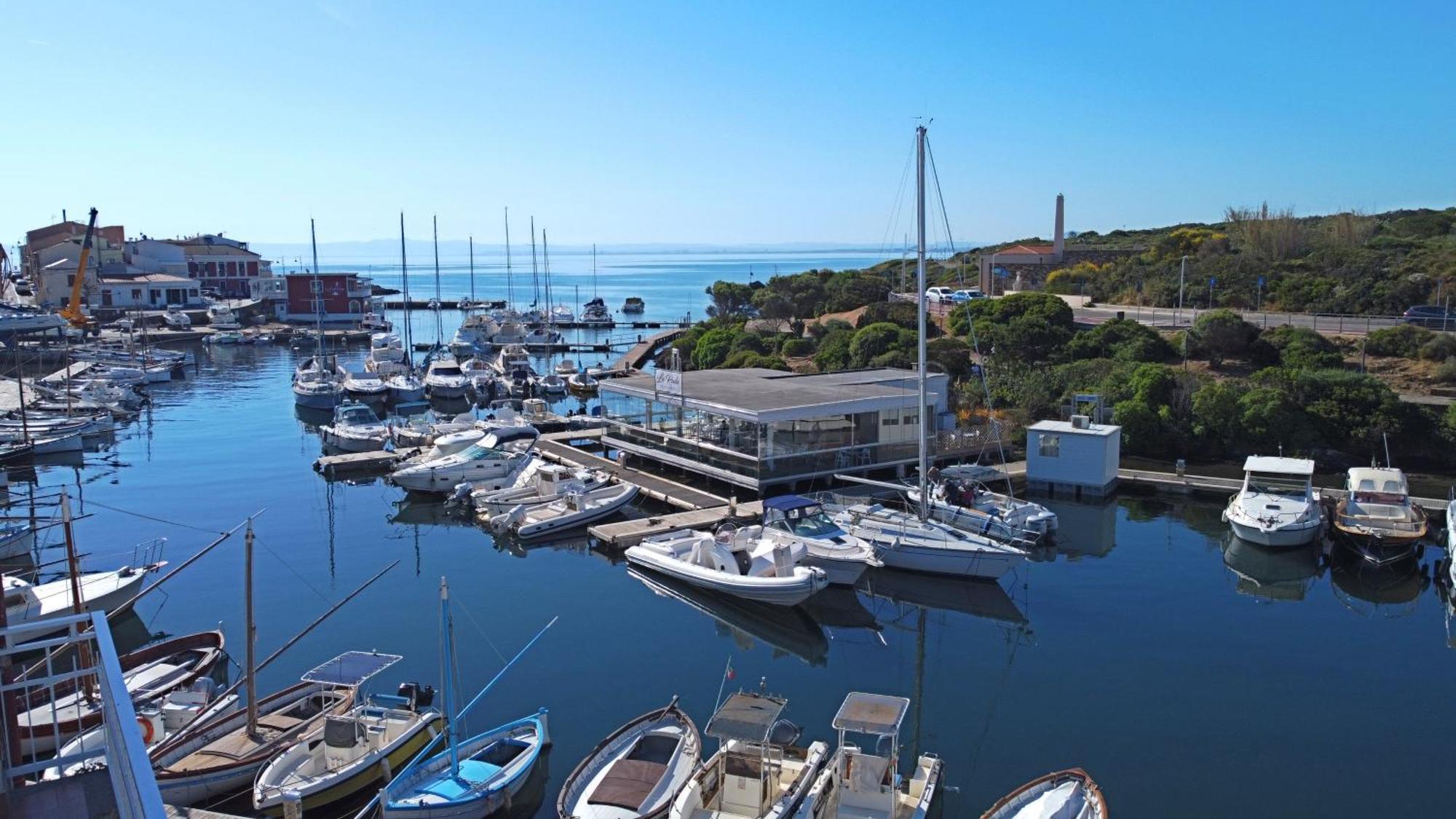 La Marina - Rooms In Стинтино Экстерьер фото
