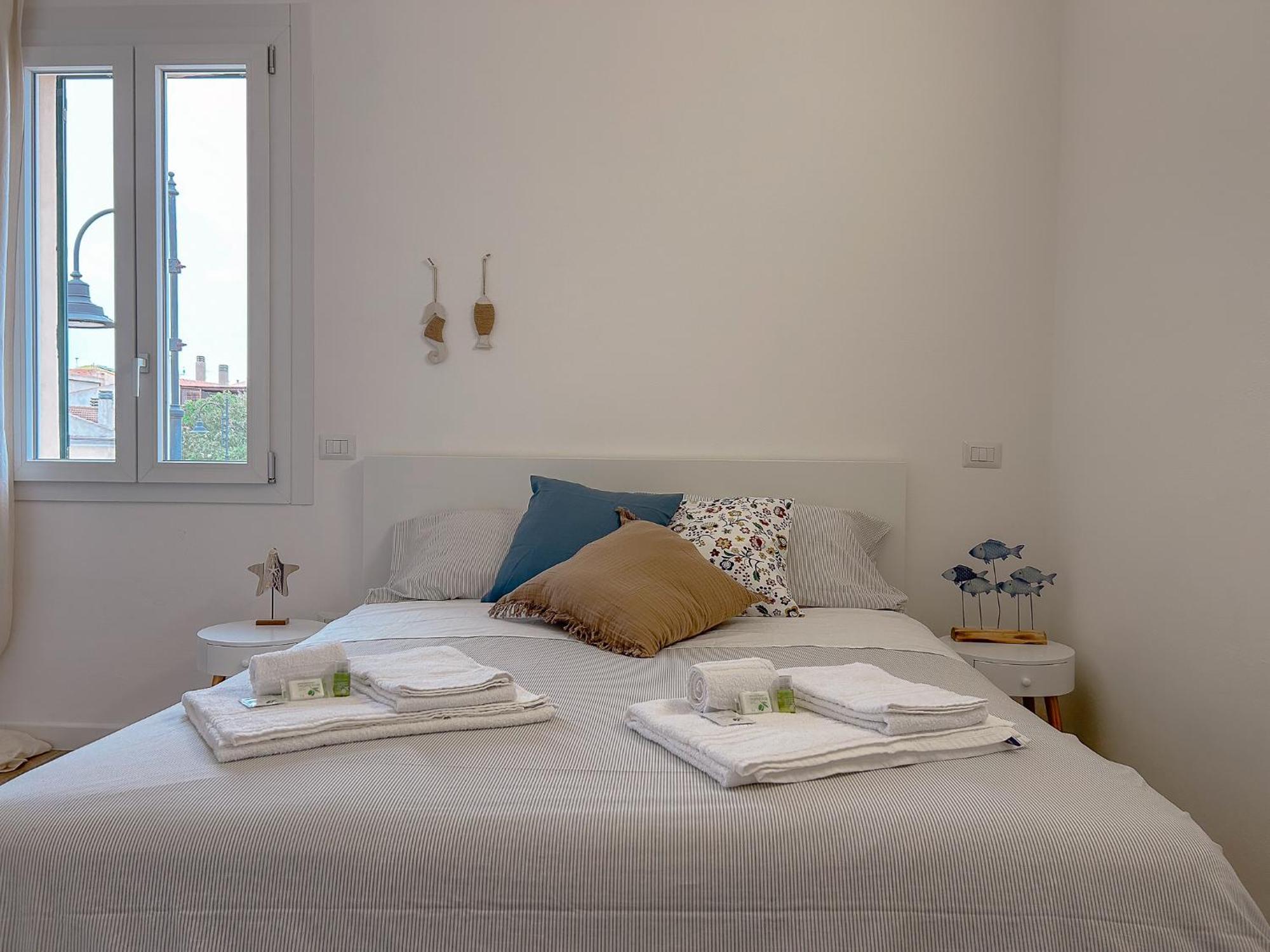 La Marina - Rooms In Стинтино Экстерьер фото