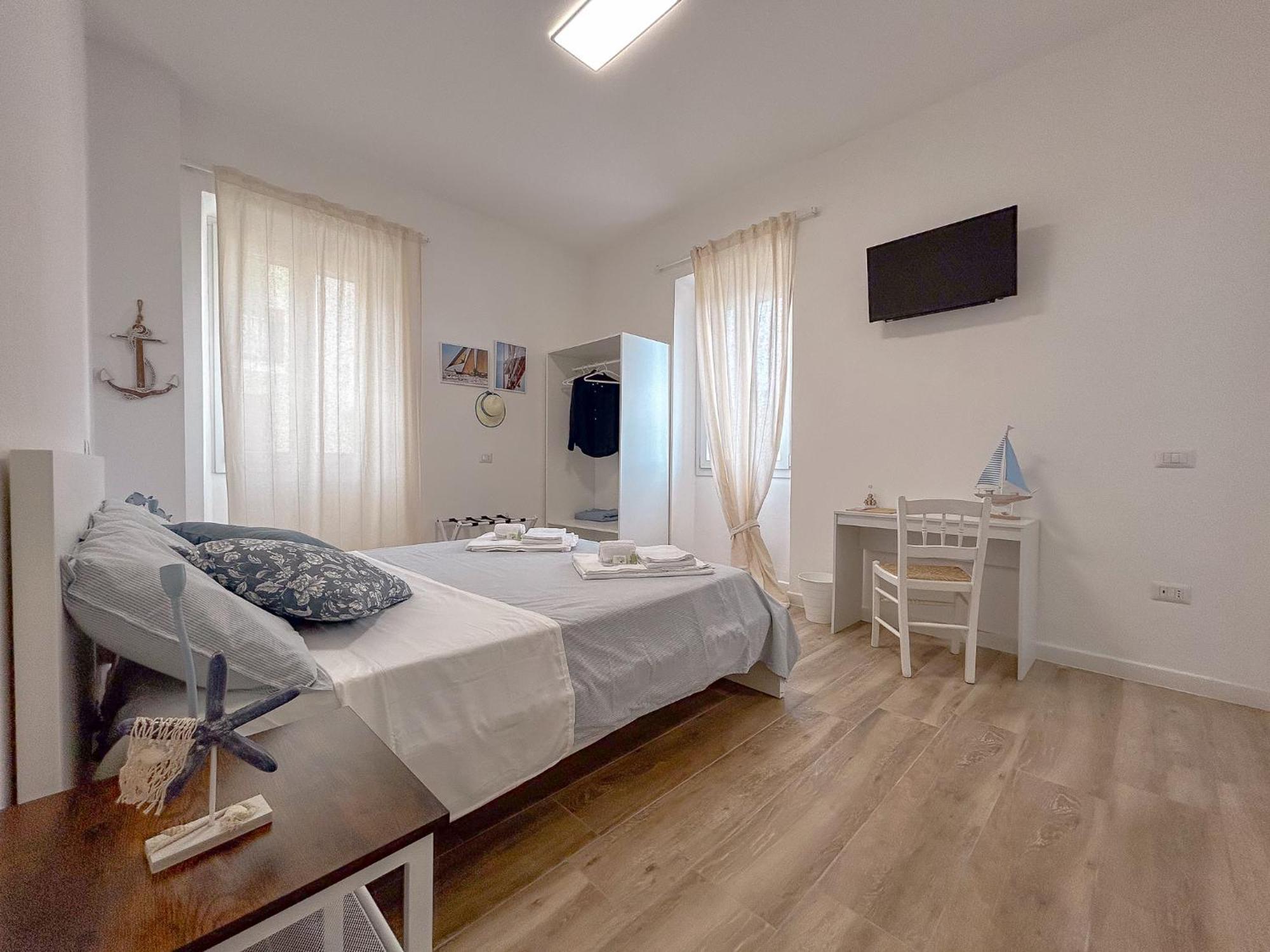 La Marina - Rooms In Стинтино Экстерьер фото